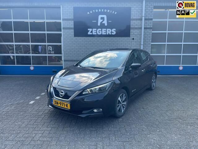 Zwart Gebruikt 2019 Nissan Leaf Acenta Hatchback | € 13.450 (Eerlijke prijs) - Afbeelding 1/4