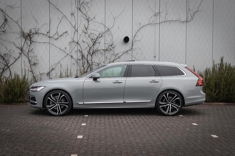 Occasion Volvo V90 Ultimate 2024 Grijs Stationwagen