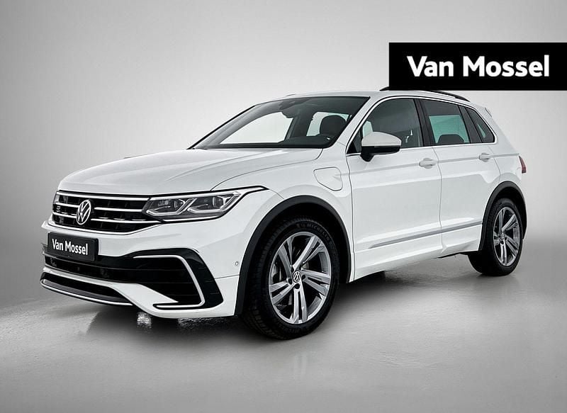 Wit Gebruikt 2023 VW Tiguan Business+ SUV | € 35.900 (Goede deal) - Afbeelding 1/4