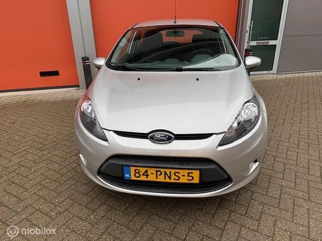 Occasion Ford Fiesta Limited 60 PK (44 kW) 2011 Grijs (metallic) Hatchback