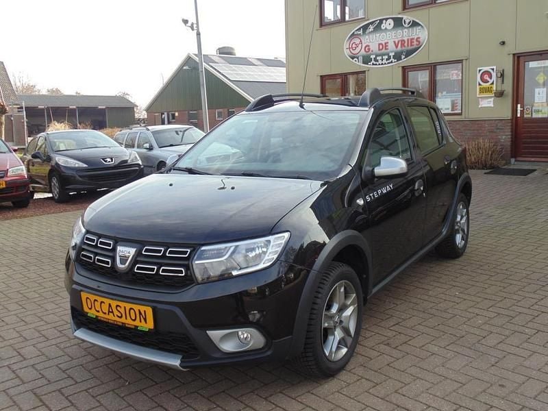 Occasion Dacia Sandero Stepway 90 PK (66 kW) 2018 Zwart Hatchback
