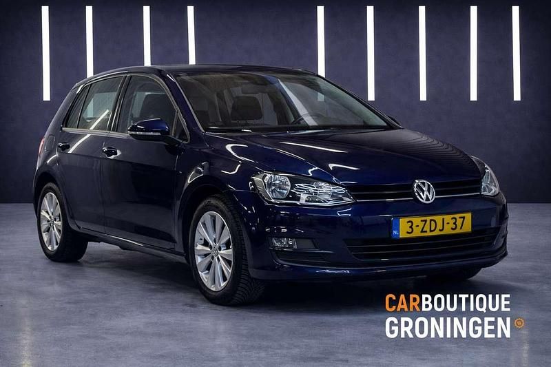 Occasion VW Golf VII Highline 105 PK (77 kW) 2014 Blauw Hatchback