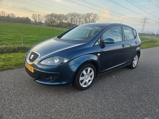 Blauw Gebruikt 2006 Seat Altea Stylance MPV | € 2.750 (Eerlijke prijs) - Afbeelding 1/4