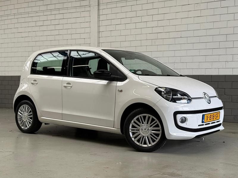 Wit Gebruikt 2014 VW up! Edition Hatchback | € 6.500 (Eerlijke prijs) - Afbeelding 1/4