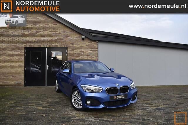 Blauw Gebruikt 2017 BMW 116 Executive Hatchback | € 11.900 (Eerlijke prijs) - Afbeelding 1/4