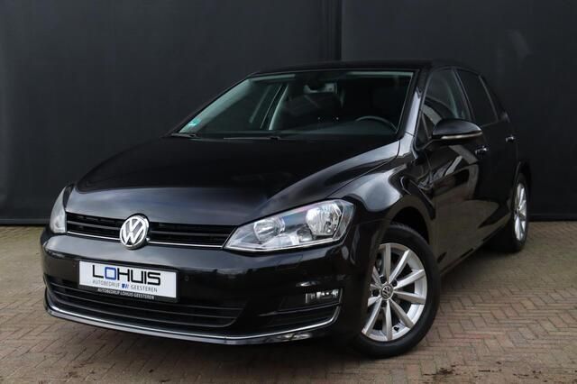 Zwart Gebruikt 2016 VW Golf VII LOUNGE Hatchback | € 13.350 (Eerlijke prijs) - Afbeelding 1/4