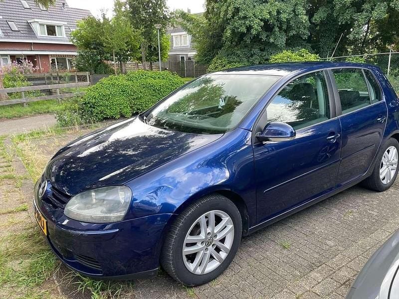 Gebruikt 2007 VW Golf V Individual Sedan | € 2.150 (Goede deal) - Afbeelding 1/4