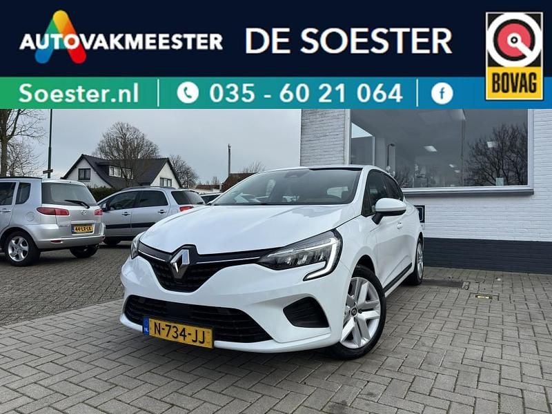 Wit Occasion 2021 Renault Clio V Zen Hatchback | € 12.750 (Goede deal) - Afbeelding 1/4