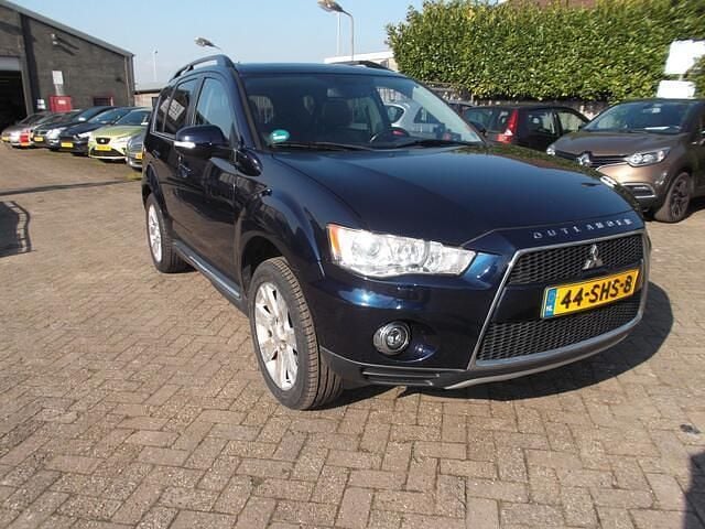 Occasion Mitsubishi Outlander Edition 147 PK (108 kW) 2011 Blauw (metallic) SUV
