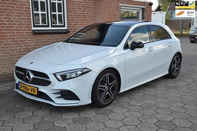 Wit Gebruikt 2019 Mercedes A250 Premium Plus Hatchback | € 24.950 (Goede deal) - Afbeelding 1/4