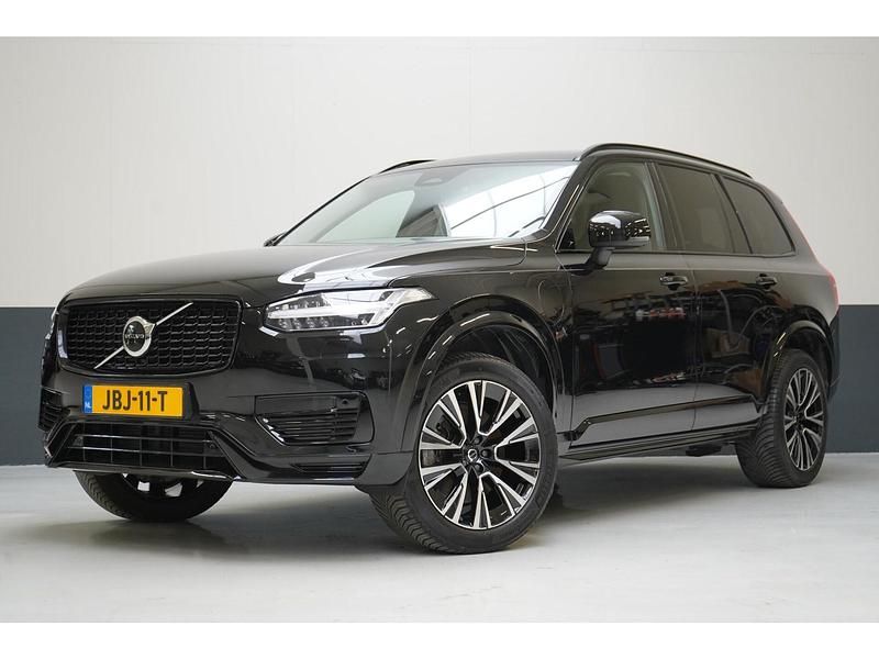 Zwart Gebruikt 2023 Volvo XC90 Core SUV | € 59.895 (Super prijs) - Afbeelding 1/4
