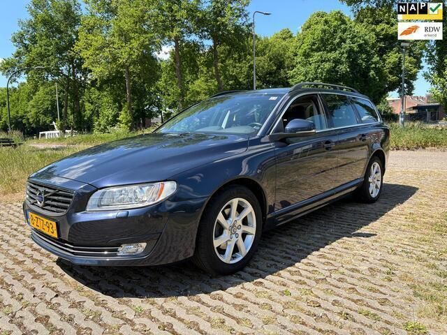 Blauw Gebruikt 2015 Volvo V70 Stationwagen | € 14.300 (Eerlijke prijs) - Afbeelding 1/4