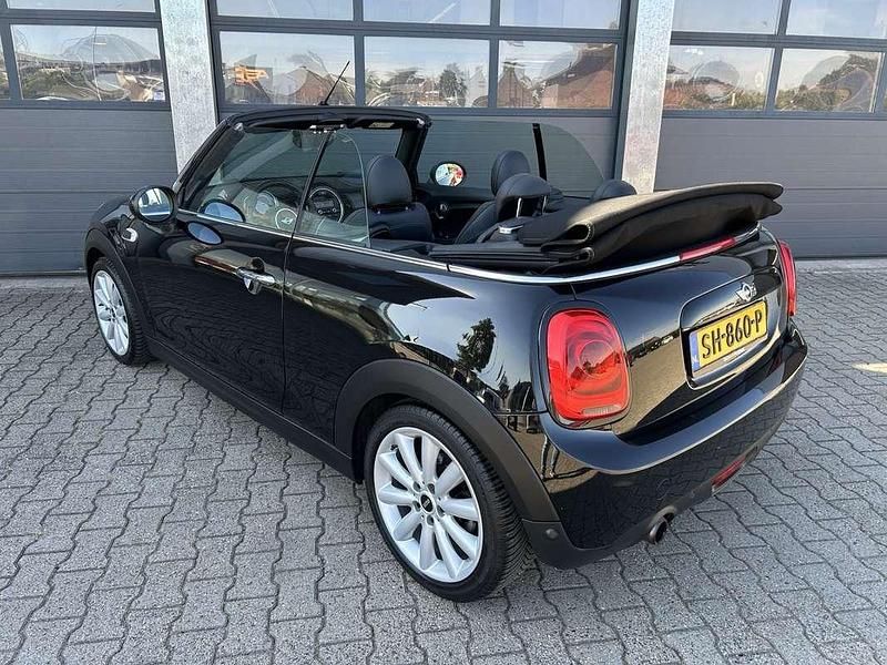 Occasion Mini Cooper Cabriolet Chili 136 PK (100 kW) 2018 Zwart Cabriolet