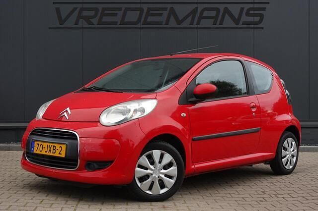 Rood Gebruikt 2009 Citroën C1 Hatchback | € 1.750 (Eerlijke prijs) - Afbeelding 1/4