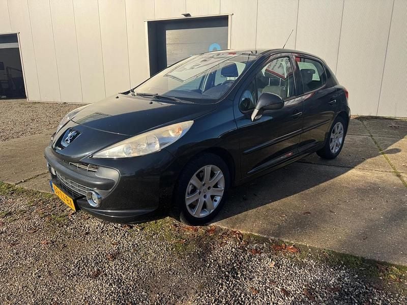 Zwart Gebruikt 2008 Peugeot 207 Hatchback | € 2.250 (Eerlijke prijs) - Afbeelding 1/4