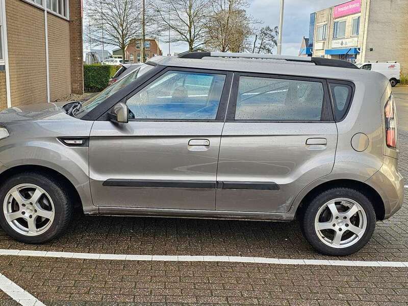 Grijs Gebruikt 2010 Kia Soul SUV | € 5.500 (Eerlijke prijs) - Afbeelding 1/4