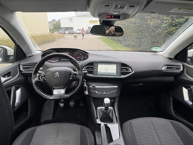 Occasion Peugeot 308 SW 120 PK (88 kW) 2017 Wit Stationwagen