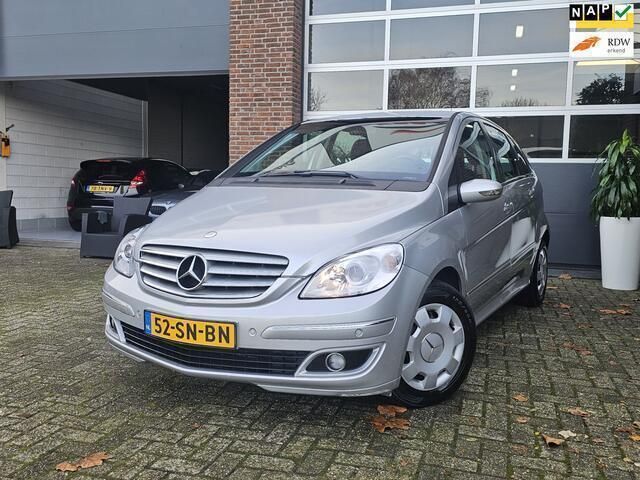 Grijs Gebruikt 2006 Mercedes B170 MPV | € 6.695 (Eerlijke prijs) - Afbeelding 1/4