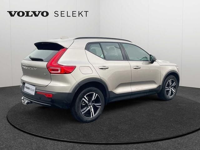 Grijs Gebruikt 2024 Volvo XC40 Plus SUV | € 36.990 (Super prijs) - Afbeelding 1/4