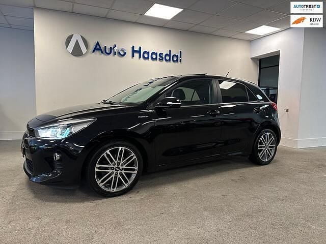 Zwart (metallic) Occasion 2017 Kia Rio Platinum Hatchback | € 12.990 (Eerlijke prijs) - Afbeelding 1/4