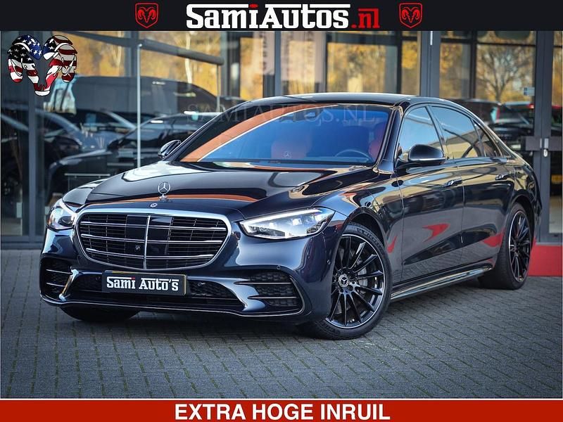 Blauw (metallic) Occasion 2023 Mercedes S580 AMG line Sedan | € 109.900 (Goede deal) - Afbeelding 1/4