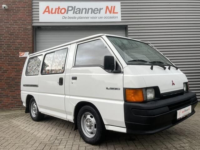 Wit Gebruikt 1994 Mitsubishi L300 MPV | € 6.944 - Afbeelding 1/4