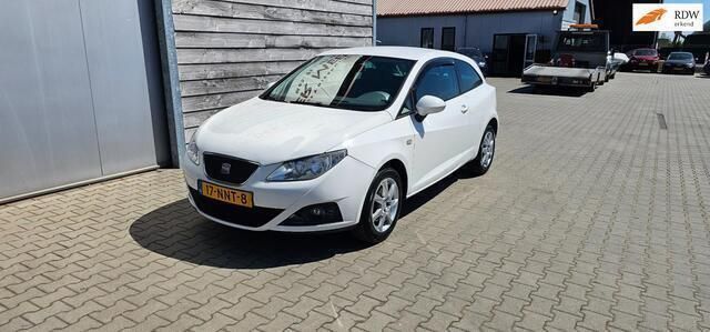 Wit Gebruikt 2010 Seat Ibiza SC Ecomotive Hatchback | € 2.650 (Eerlijke prijs) - Afbeelding 1/4