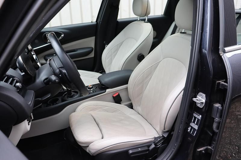 Occasion Mini Cooper S Clubman Comfort 179 PK (131 kW) 2021 Blauw (metallic) Stationwagen