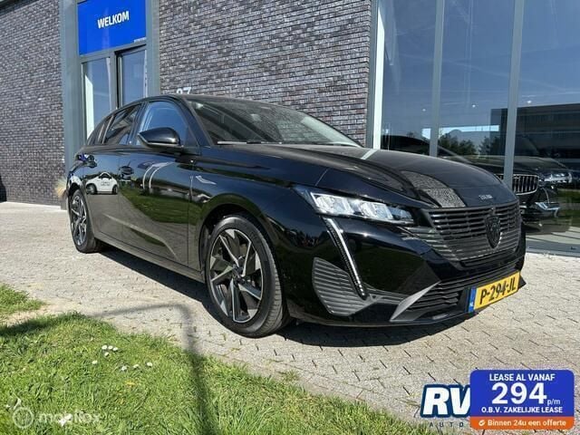 Zwart Gebruikt 2022 Peugeot 308 Allure Hatchback | € 21.950 (Duur) - Afbeelding 1/4