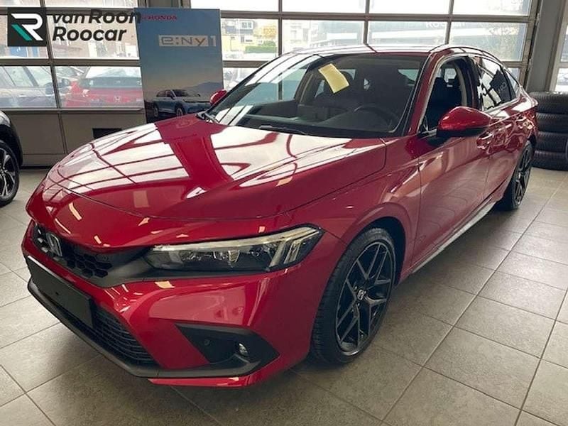 Rood Nieuw 2025 Honda Civic Advance Hatchback | € 41.995 (Goede deal) - Afbeelding 1/4