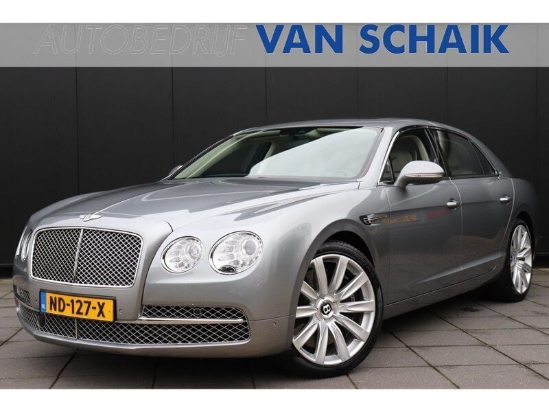 Grijs Gebruikt 2016 Bentley Flying Spur Sedan | € 79.999 - Afbeelding 1/4