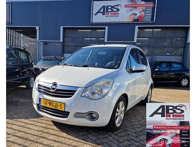 Occasion Opel Agila Edition 94 PK (69 kW) 2011 Wit Hatchback