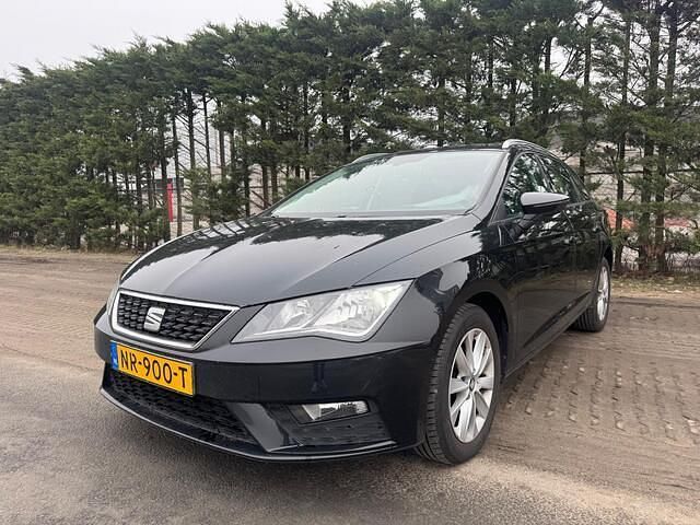 Zwart Occasion 2017 Seat Leon ST Style Stationwagen | € 6.750 (Super prijs) - Afbeelding 1/4
