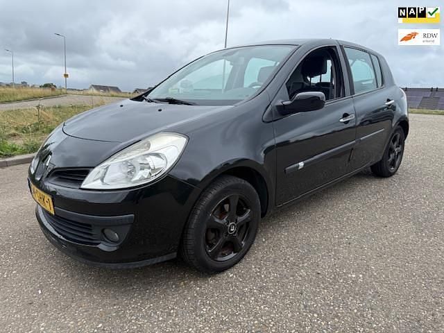 Zwart Gebruikt 2008 Renault Clio II Dynamique Hatchback | € 2.295 (Eerlijke prijs) - Afbeelding 1/4