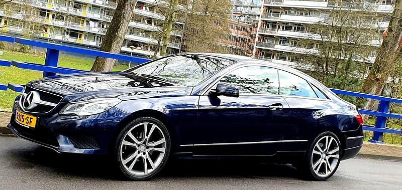 Blauw Occasion 2014 Mercedes E200 Edition Coupé | € 16.450 (Super prijs) - Afbeelding 1/4