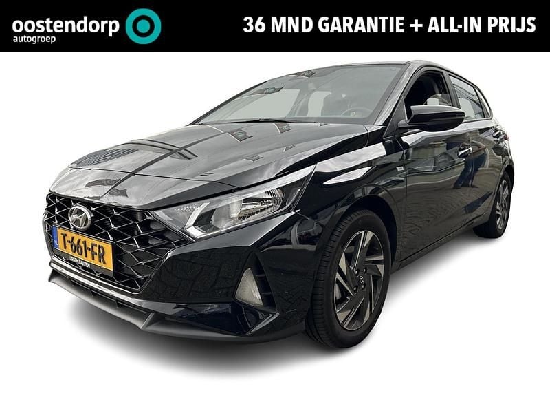 Phantom black (x5b) zwart Gebruikt 2023 Hyundai i20 Comfort Hatchback | € 17.940 (Goede deal) - Afbeelding 1/4