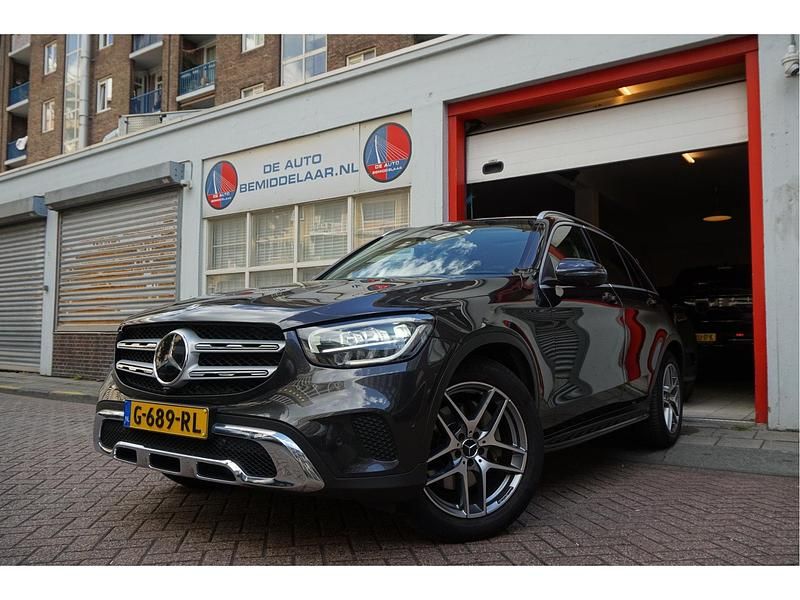 Zwart Gebruikt 2019 Mercedes GLC200 Business SUV | € 28.890 (Eerlijke prijs) - Afbeelding 1/4