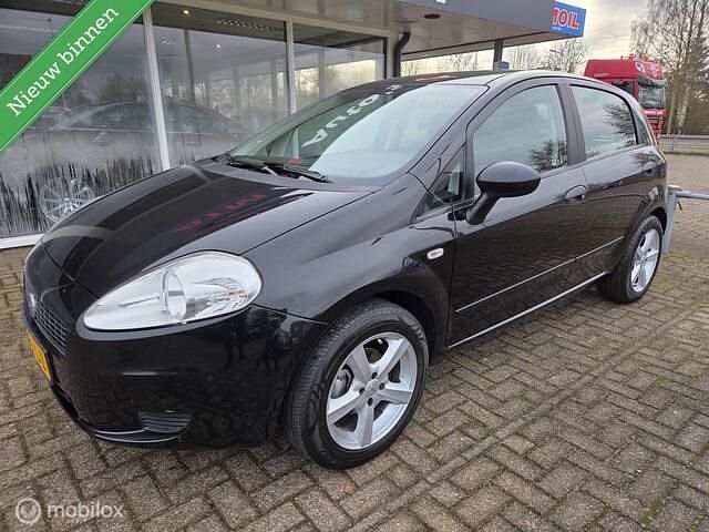 Occasion Fiat Punto Classica 65 PK (47 kW) 2006 Zwart Hatchback