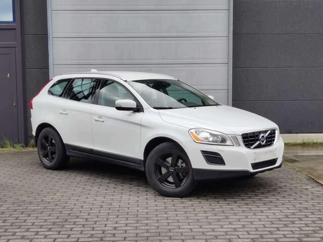 Wit Gebruikt 2012 Volvo XC60 Summum SUV | € 10.950 (Super prijs) - Afbeelding 1/4