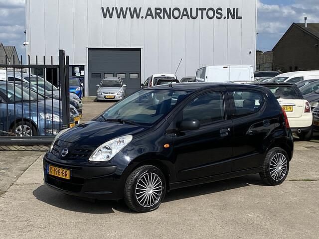 Zwart (metallic) Occasion 2011 Nissan Pixo Visia Hatchback | € 2.895 (Eerlijke prijs) - Afbeelding 1/4