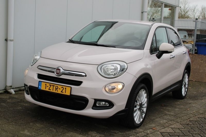 Grijs Gebruikt 2015 Fiat 500X Opening Edition SUV | € 11.445 (Eerlijke prijs) - Afbeelding 1/4