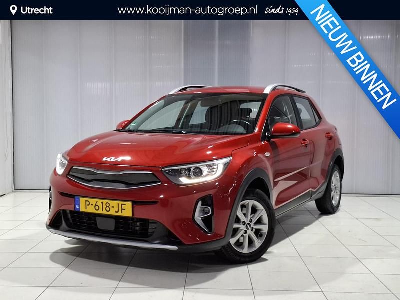 Occasion Kia Stonic 101 PK (74 kW) 2022 Rood SUV