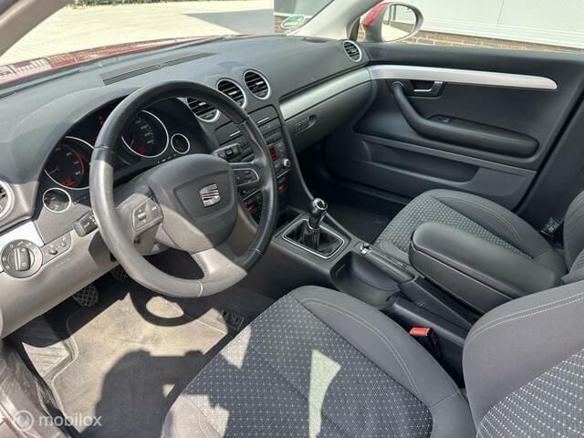 Occasion Seat Exeo Reference 102 PK (75 kW) 2011 Rood Sedan