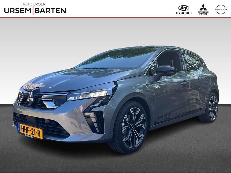 Grijs Gebruikt 2025 Mitsubishi Colt Instyle Hatchback | € 29.430 (Eerlijke prijs) - Afbeelding 1/4