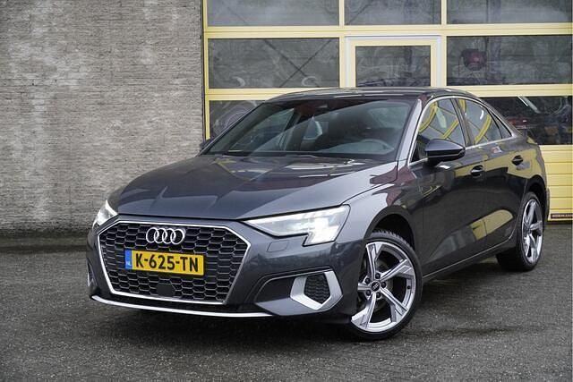 Occasion Audi A3 Edition .1 150 PK (110 kW) 2021 Grijs (metallic) Sedan