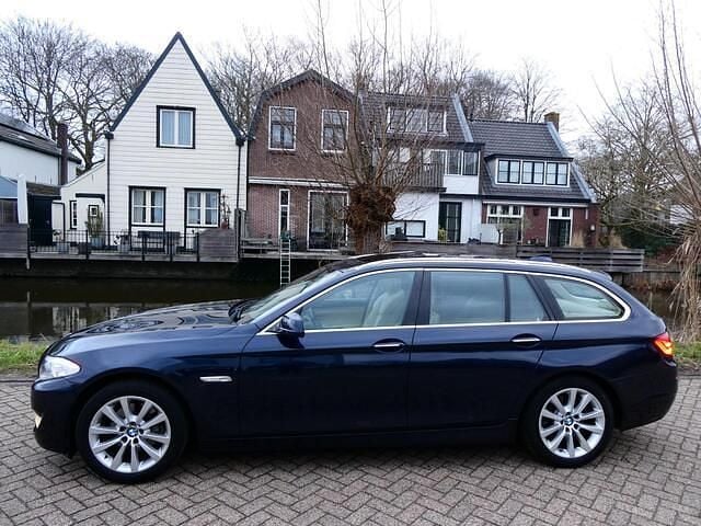Occasion BMW 523 Executive 204 PK (150 kW) 2011 Blauw (metallic) Stationwagen