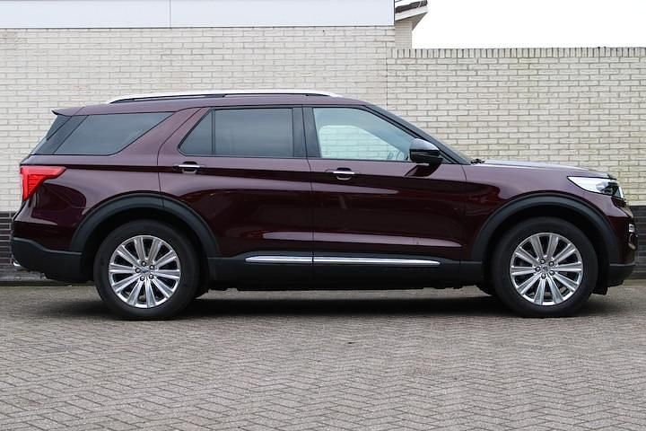 Occasion Ford Explorer Platinum 2024 Paars (metallic) SUV