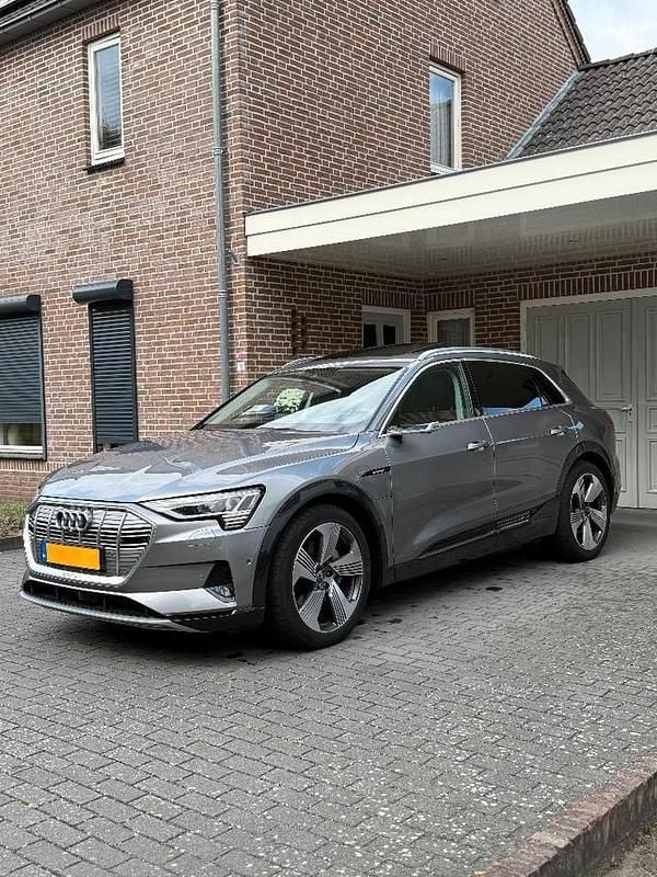 Occasion 2019 Audi e-tron SUV | € 26.500 (Super prijs) - Afbeelding 1/4