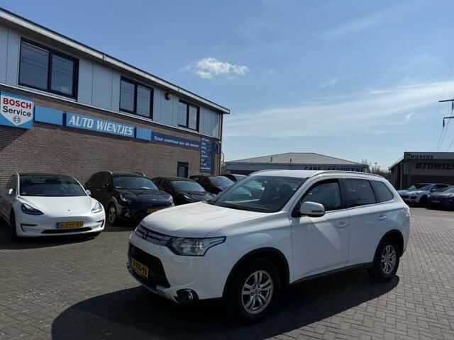 Occasion Mitsubishi Outlander 150 PK (110 kW) 2014 Wit SUV
