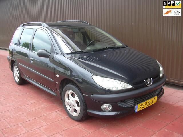 Occasion Peugeot 206 75 PK (55 kW) 2003 Zwart Stationwagen
